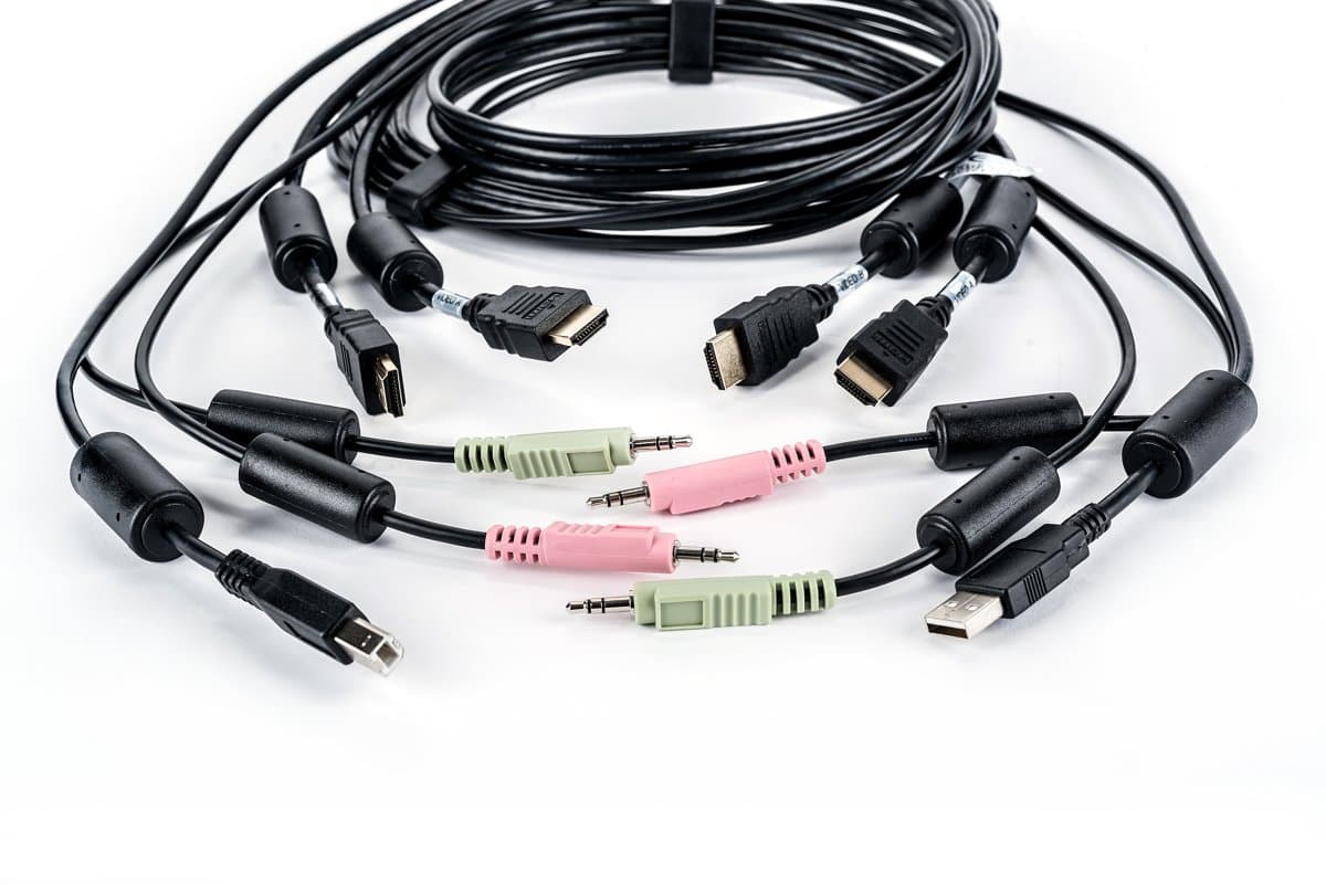 Vertiv Avocent CBL0128 KVM Cable, 6ft, HDMI Video, USB Keyboard/Mouse