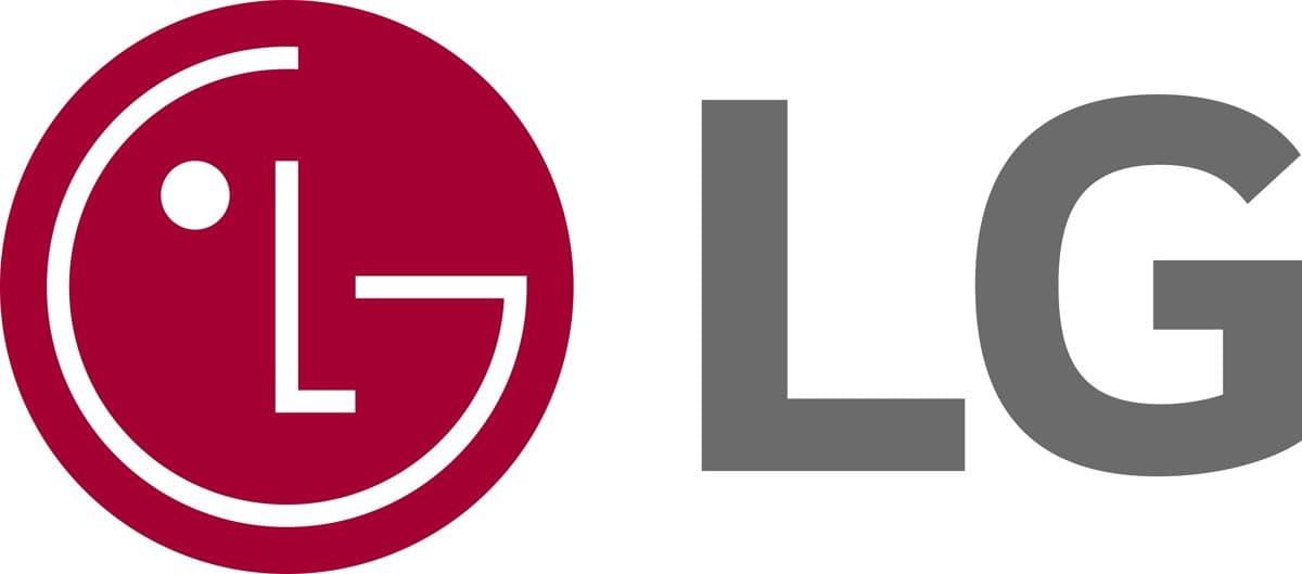 LG 77in OLED Evo Hyper Radiant Color Tech Pixel Level Dimming